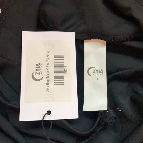 Zyia Black Strap Deluxe Hi-Rise 7/8 24” Leggings Size 4. NWT. Never wore them - Picture 2 of 3